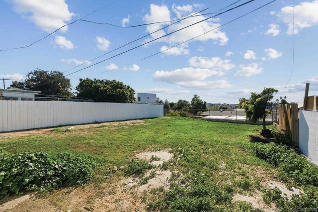 4647 F St, San Diego, CA 92102