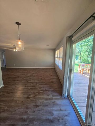2951 Hill Drive, Troy, MI 48085