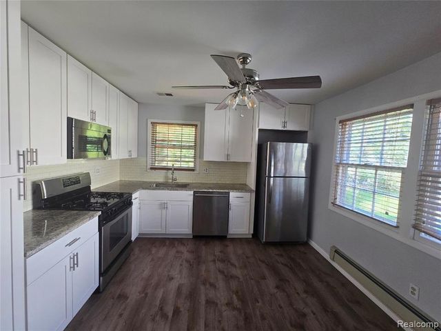2951 Hill Drive, Troy, MI 48085