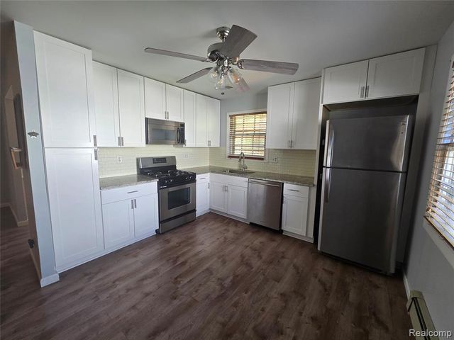2951 Hill Drive, Troy, MI 48085