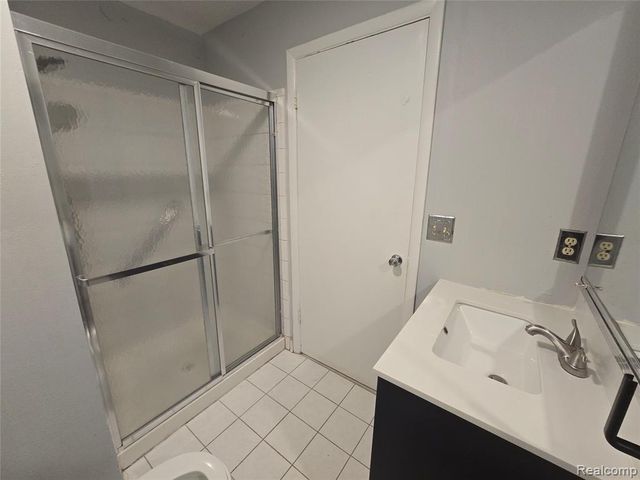 2951 Hill Drive, Troy, MI 48085
