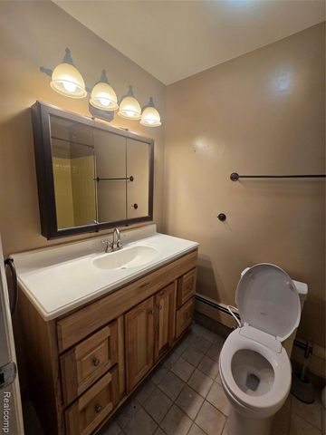 2951 Hill Drive, Troy, MI 48085