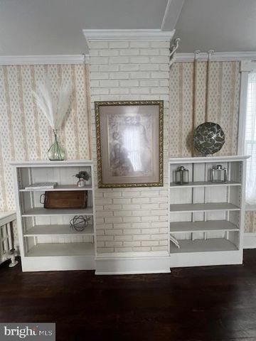 212 E MARKET ST, Schuylkill Haven, PA 17972