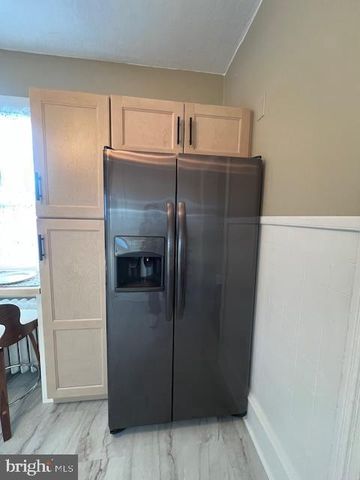 212 E MARKET ST, Schuylkill Haven, PA 17972