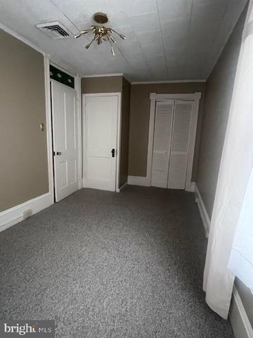 212 E MARKET ST, Schuylkill Haven, PA 17972