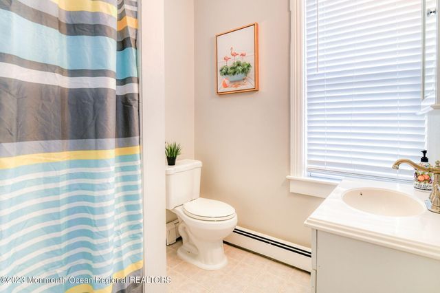 18 Abbott Avenue MAIN HOUSE, Ocean Grove, NJ 07756