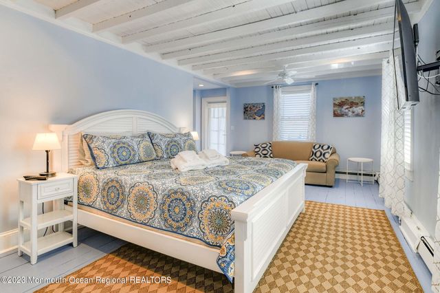 18 Abbott Avenue MAIN HOUSE, Ocean Grove, NJ 07756