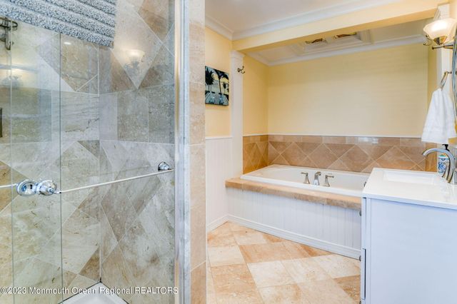 18 Abbott Avenue MAIN HOUSE, Ocean Grove, NJ 07756