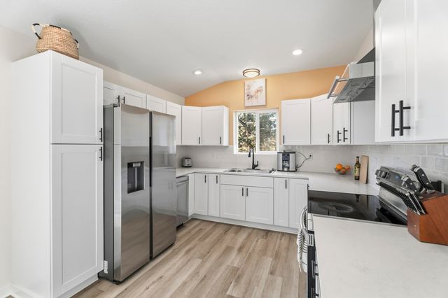 15901 SW Frog Court, Terrebonne, OR 97760