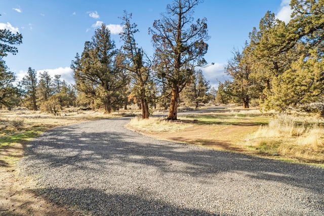 15901 SW Frog Court, Terrebonne, OR 97760