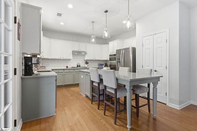 11 Springhead Way, Greer, SC 29650