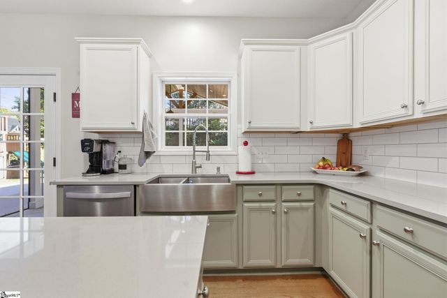 11 Springhead Way, Greer, SC 29650