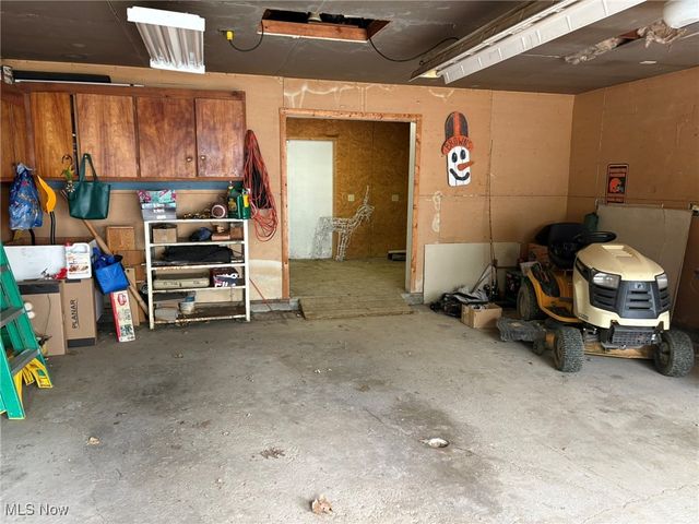 3181 Jaycox Road, Avon, OH 44011