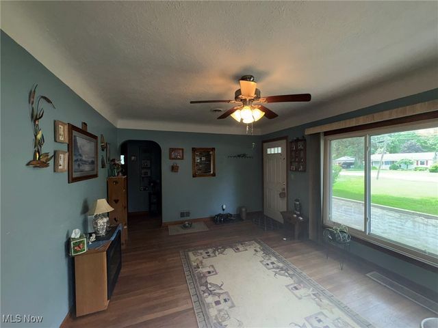 3181 Jaycox Road, Avon, OH 44011