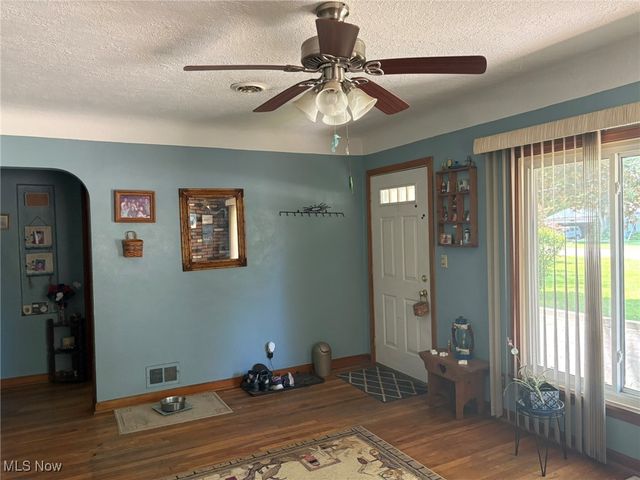 3181 Jaycox Road, Avon, OH 44011