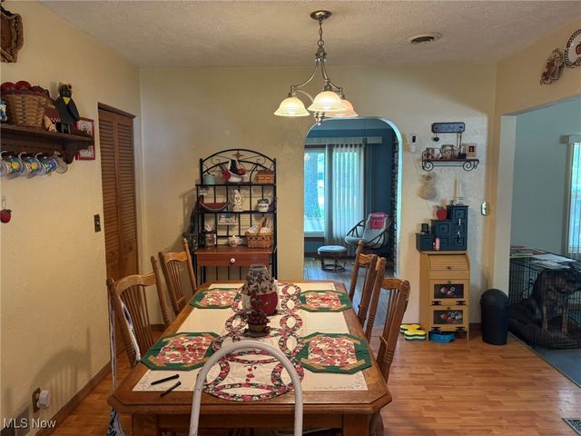 3181 Jaycox Road, Avon, OH 44011