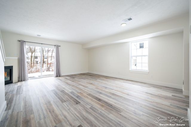 7032 S Cannon Place Drive NE 28, Rockford, MI 49341