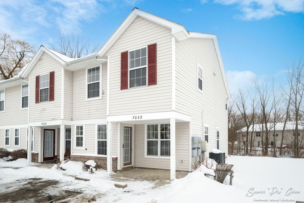 7032 S Cannon Place Drive NE 28, Rockford, MI 49341