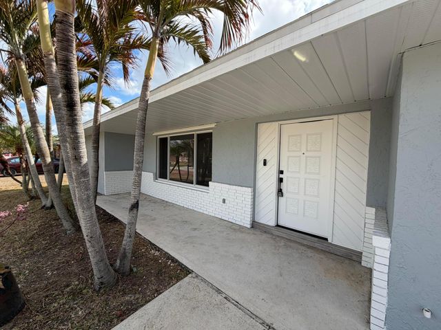 548 SE Oceanspray Terrace, Port St. Lucie, Port St Lucie, FL 34983