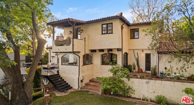 6208 Mulholland Highway, Los Angeles, CA 90068