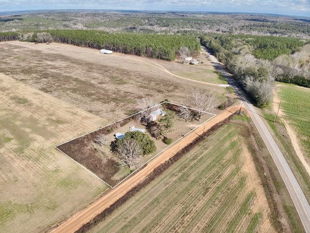 725 Highbluff Road, Hartford, AL 36344