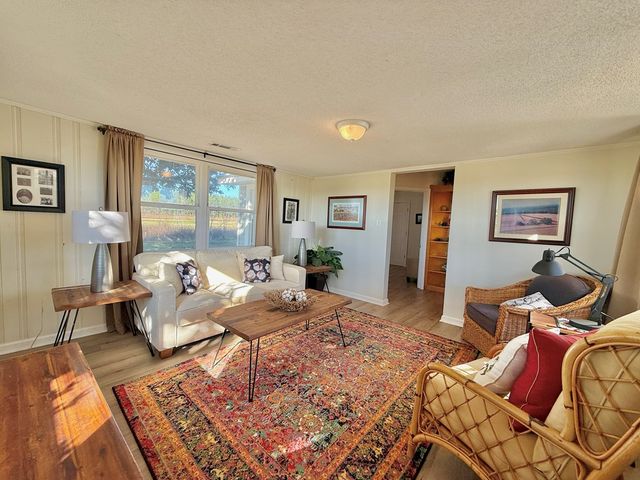 725 Highbluff Road, Hartford, AL 36344