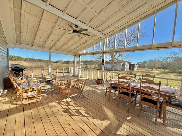 725 Highbluff Road, Hartford, AL 36344