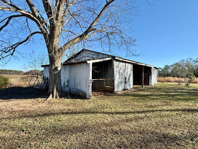 725 Highbluff Road, Hartford, AL 36344