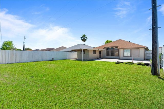 6718 Riding Wind Dr, Corpus Christi, TX 78414