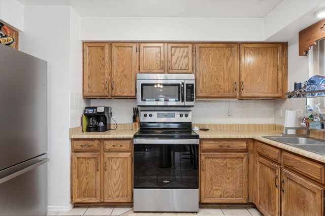 260 Tarpon Avenue SE, Rio Rancho, NM 87124