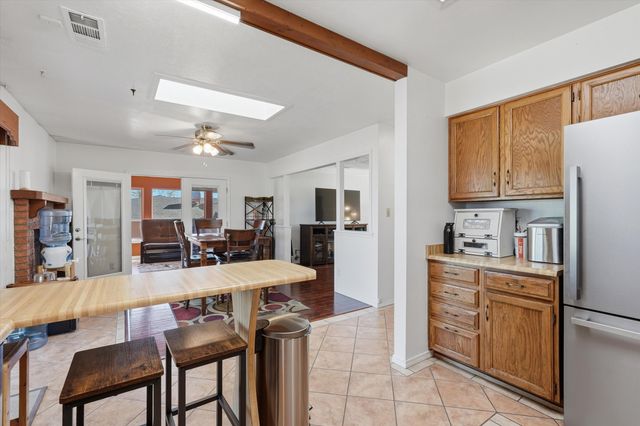 260 Tarpon Avenue SE, Rio Rancho, NM 87124