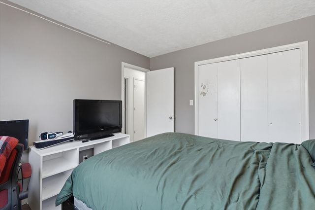 260 Tarpon Avenue SE, Rio Rancho, NM 87124