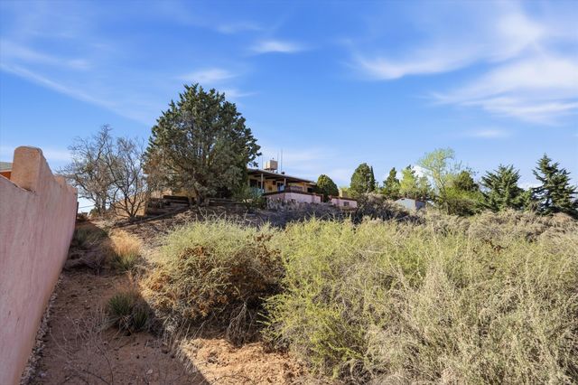 260 Tarpon Avenue SE, Rio Rancho, NM 87124