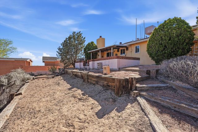 260 Tarpon Avenue SE, Rio Rancho, NM 87124