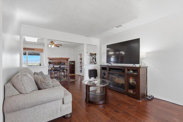 260 Tarpon Avenue SE, Rio Rancho, NM 87124