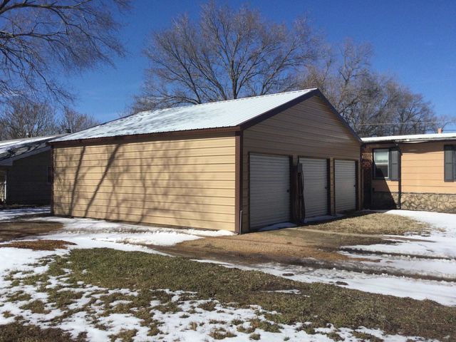 7020 W Ocieo St, Wichita, KS 67205