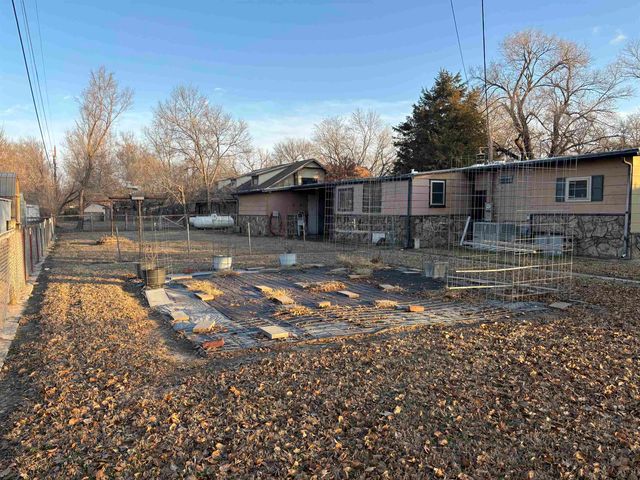 7020 W Ocieo St, Wichita, KS 67205