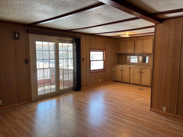 7020 W Ocieo St, Wichita, KS 67205