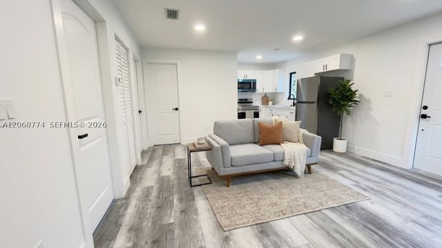1243 NW 29th Ter, Miami, FL 33142