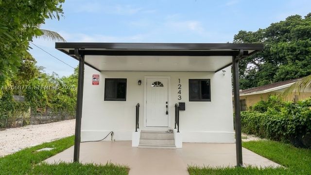 1243 NW 29th Ter, Miami, FL 33142