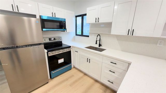 1243 NW 29th Ter, Miami, FL 33142