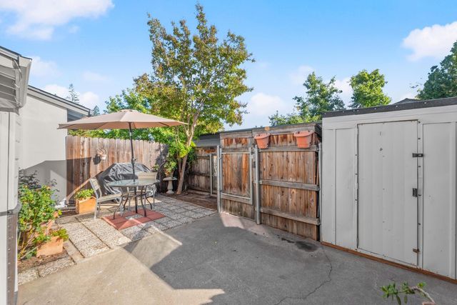 5861 Muldrow Rd, Sacramento, CA 95841