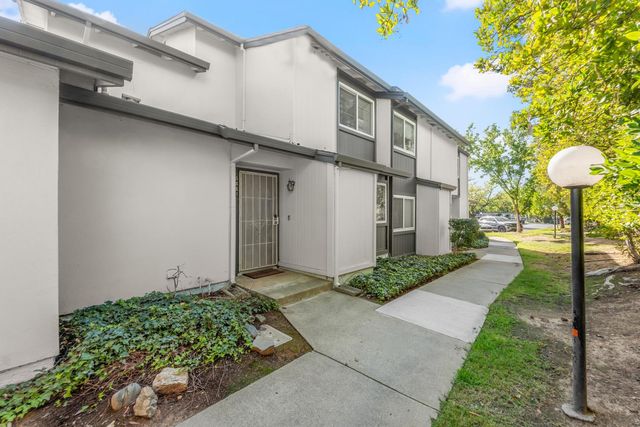 5861 Muldrow Rd, Sacramento, CA 95841