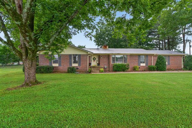 1405 Old Estill Springs Rd, Winchester, TN 37398