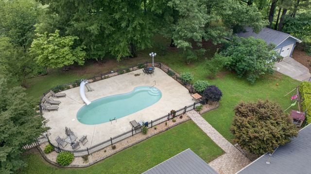 1405 Old Estill Springs Rd, Winchester, TN 37398