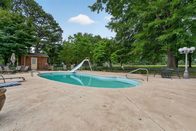 1405 Old Estill Springs Rd, Winchester, TN 37398