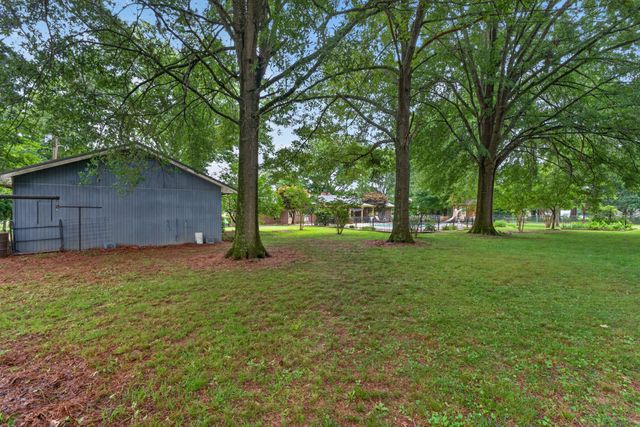 1405 Old Estill Springs Rd, Winchester, TN 37398