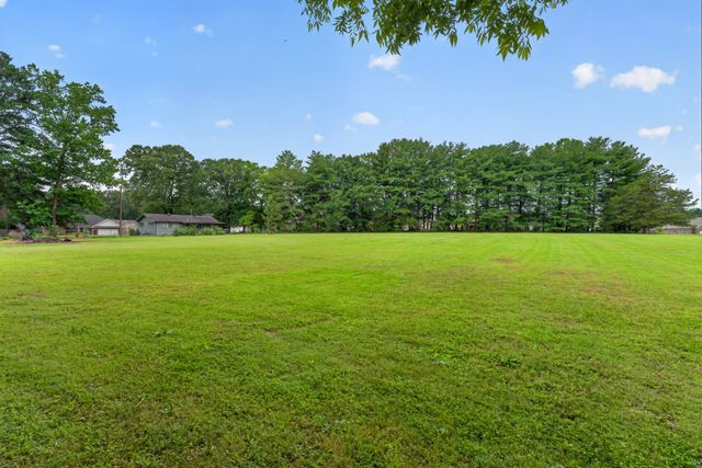 1405 Old Estill Springs Rd, Winchester, TN 37398