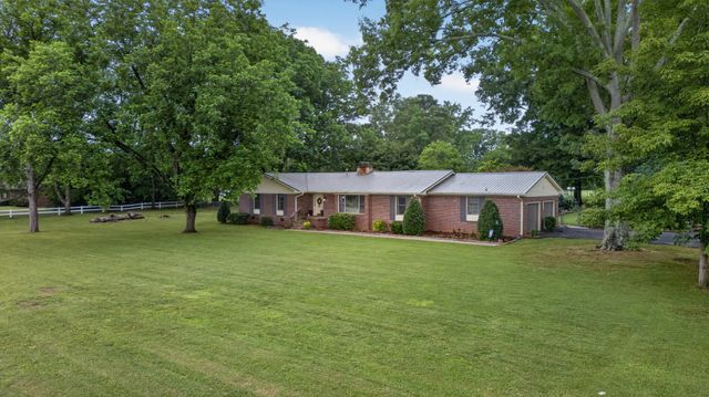 1405 Old Estill Springs Rd, Winchester, TN 37398