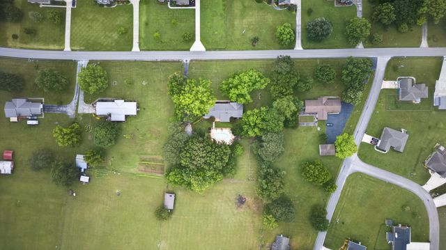 1405 Old Estill Springs Rd, Winchester, TN 37398